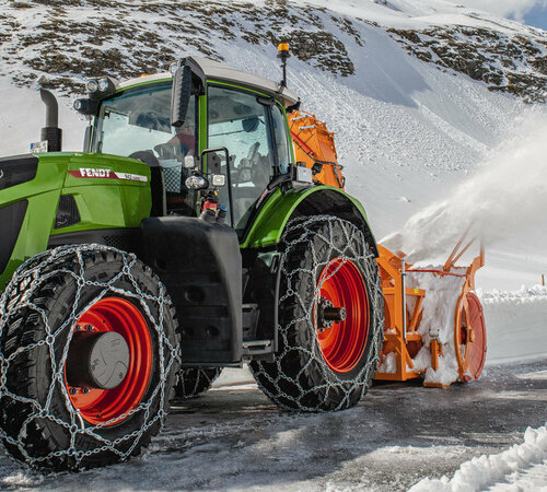 Колісний трактор Fendt 900 Vario