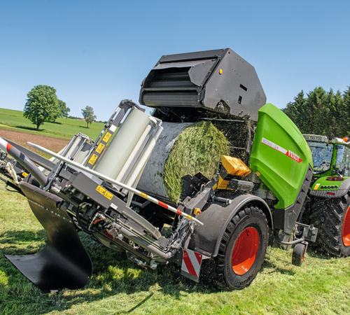 Рулонні прес-підбирачі Fendt Rotana з фіксованою камерою