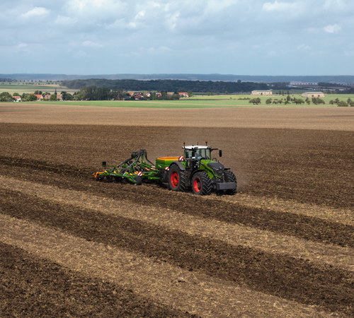 Колісний трактор Fendt 1000 Vario