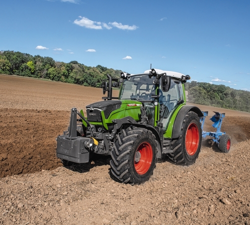 Колісний трактор Fendt 200 Vario