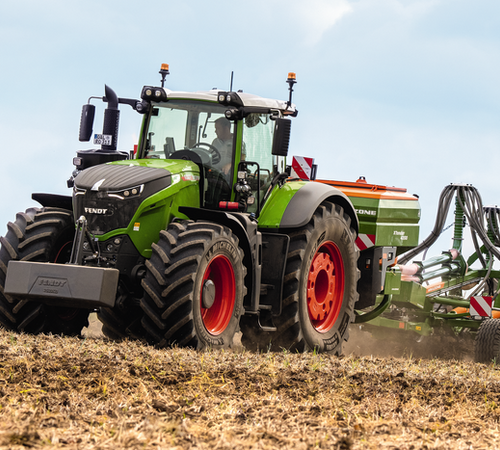 Колісний трактор Fendt 1000 Vario